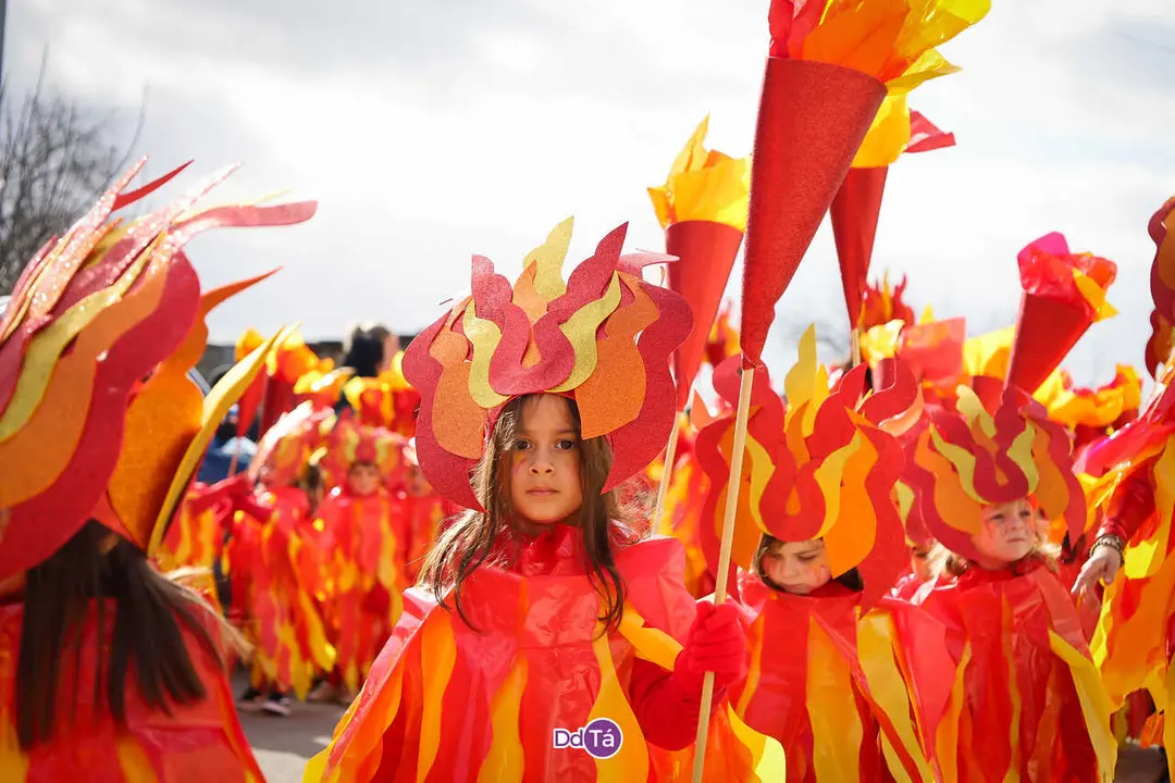 Representando el fuego. | FOTO: Anabel G. Sim&oacute;n.
