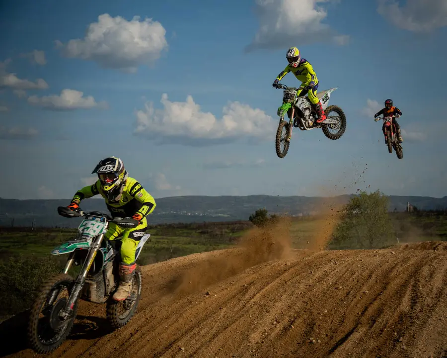 Una tarde llena de adrenalina. | FOTO: Iv&aacute;n Pena (@ruedayenfoque).