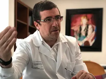 O xerente da &Aacute;rea Sanitaria de Ourense, Ver&iacute;n e o Barco de Valdeorras, F&eacute;lix Rubial. | FOTO: Somos comarca.