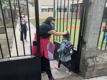 A volta ao cole dunha cativa de infantil. | FOTO: M. D.