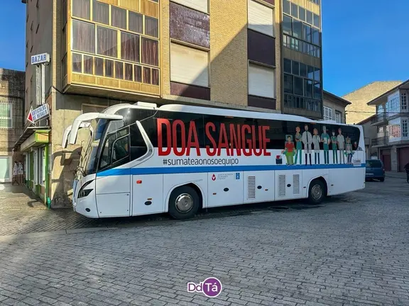 Unidade m&oacute;bil doaz&oacute;n sangue en Ver&iacute;n