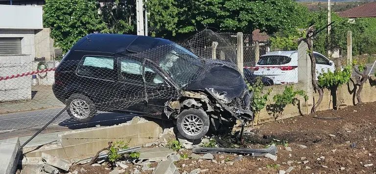 El accidente tuvo lugar alrededor de las 6:00 horas de esta ma&ntilde;ana de domingo.