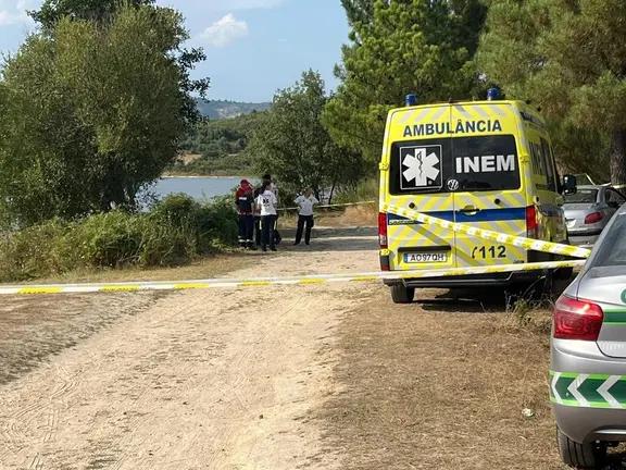 B&uacute;squeda del joven ahogado en Chaves FOTO | Canal Alto T&aacute;mega