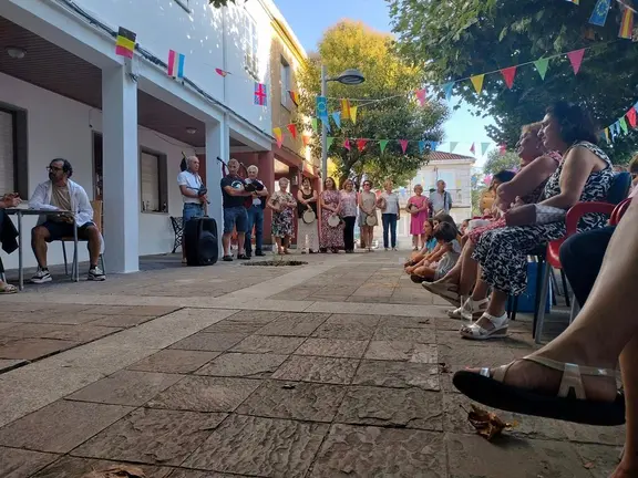 20240816 Ciclo m&uacute;sica e teatro na r&uacute;a Ri&oacute;s_Ri&oacute;s