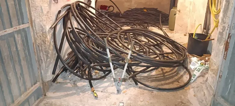 20250206 Sucesos, verin&eacute;s detenido en Vilar de Barrio robo cable telef&oacute;nico