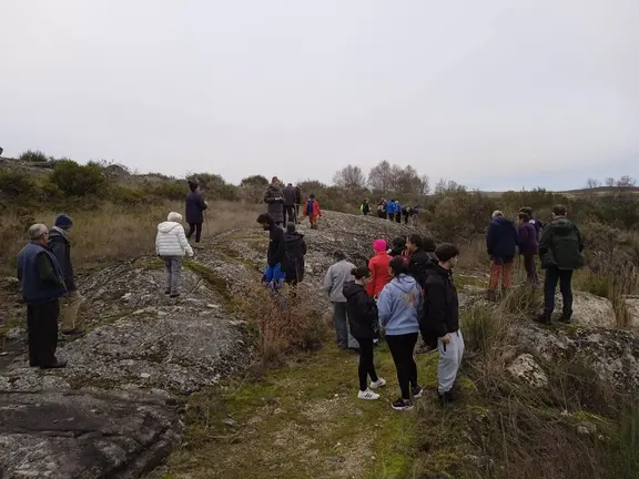 202412 Os Torgueiros, ruta petroglifos de ferradura O Tameir&oacute;n