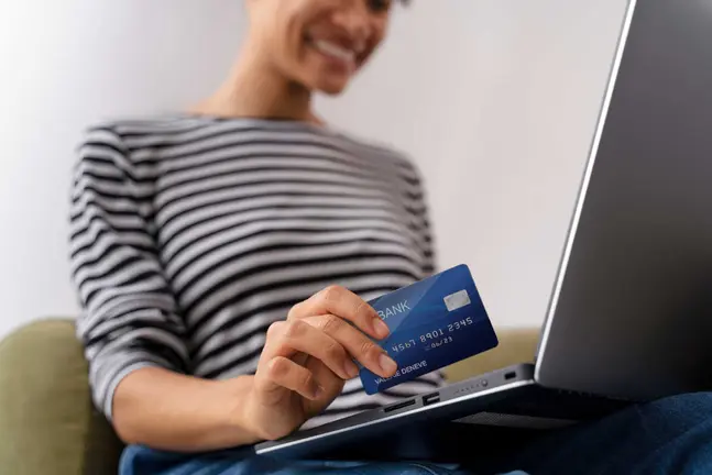 C&oacute;mo activar la tarjeta de cr&eacute;dito: m&eacute;todos, seguridad y pasos posteriores