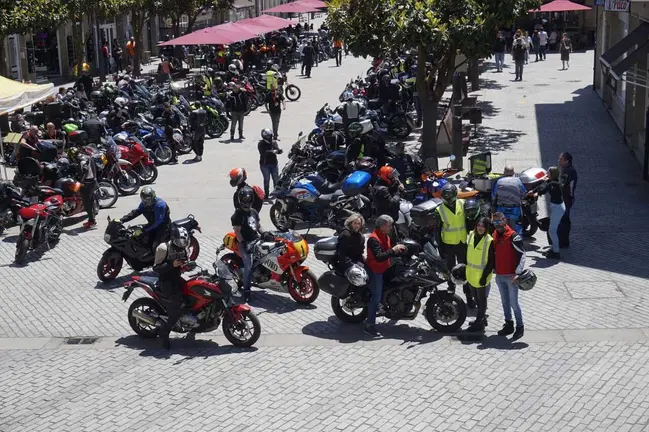 El evento incluye rutas por Xinzo y Ver&iacute;n para dar a conocer el patrimonio natural de la provincia. | Foto del 2025: Motoros.