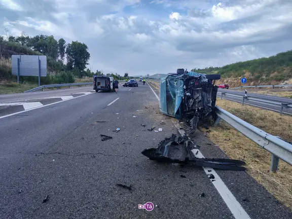 As&iacute; quedaron los veh&iacute;culos implicados en este brutal accidente. | Foto: Diario do T&aacute;mega.