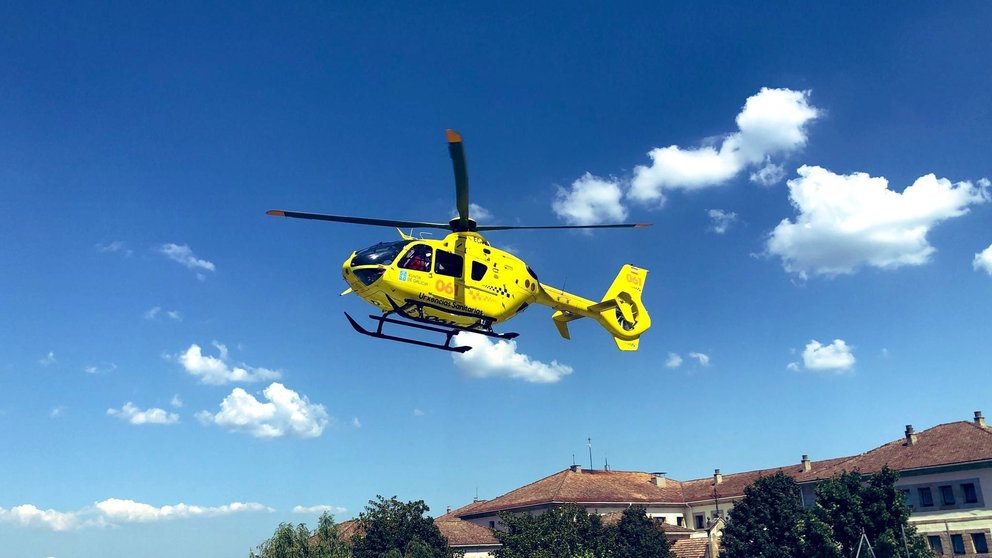 Helicóptero del 061 que se desplazó a Vilariño de Conso.