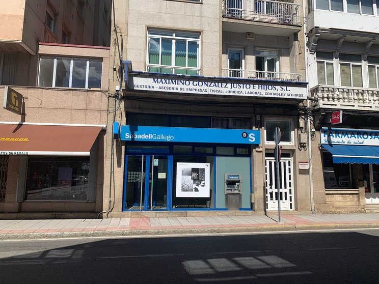 Banco Sabadell, en la avenida Luis Espada de Verín. | FOTO: M. D.