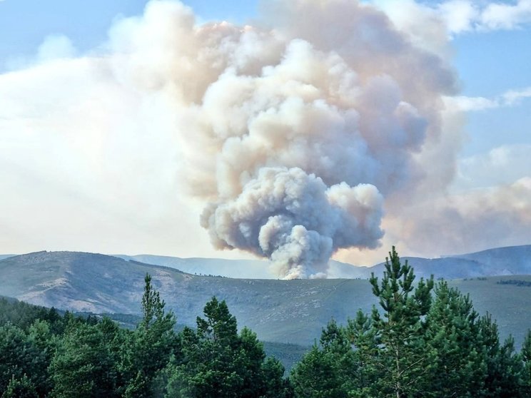 Incendio no Parque Natural do Invernadeiro. | FOTO: Brif de Laza.