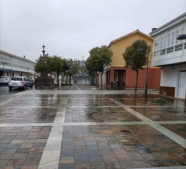 A tan ansiada chuvia chegou a Riós para aliviar os problemas de subministro coa auga.
