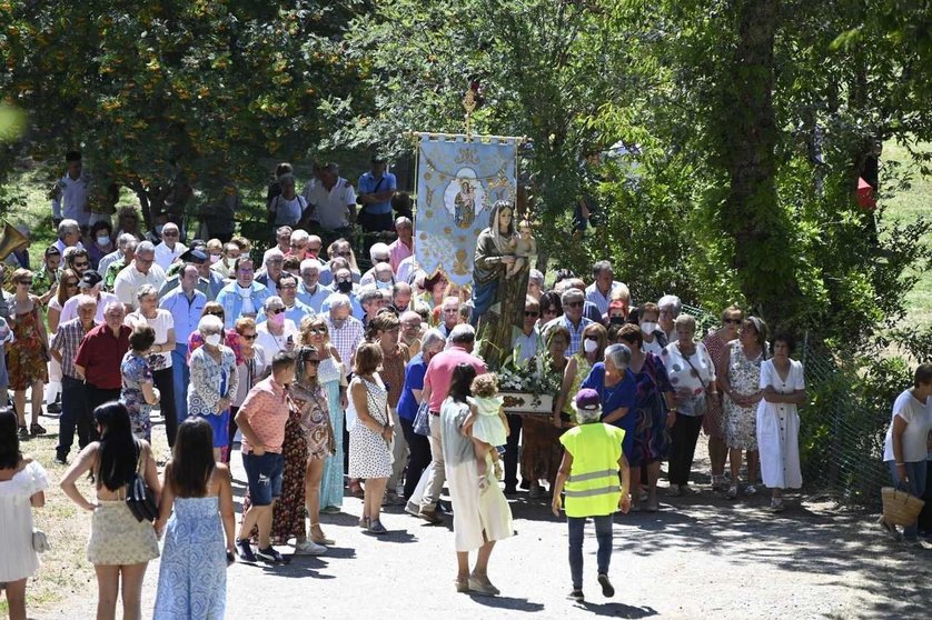 El Santuario de la Tuiza, en Lubián, recuperó su primer gran festejo después de la pandemia en agosto. | FOTO: Iván Iglesias.