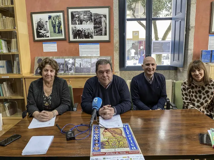 Presentaci&oacute;n das Xornadas de Novela Hist&oacute;rica na Biblioteca Municipal de Ver&iacute;n. | FOTO: Concello de Ver&iacute;n.