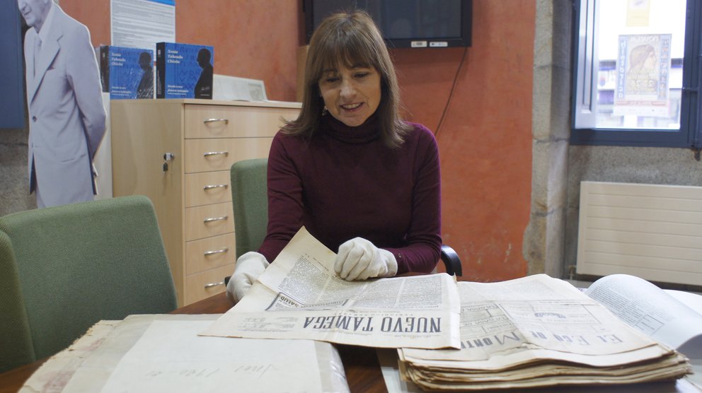 Aurora Prieto Tarrío, bibliotecaria de la Biblioteca de Verín y integrante en la organización de las Jornadas de Novela Histórica. | FOTO: BPM de Verín.
