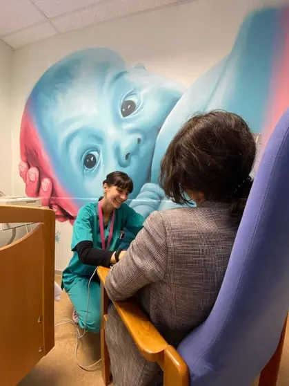 Bego&ntilde;a P&eacute;rez, una de las matronas del hospital de Ver&iacute;n, en una imagen de archivo.