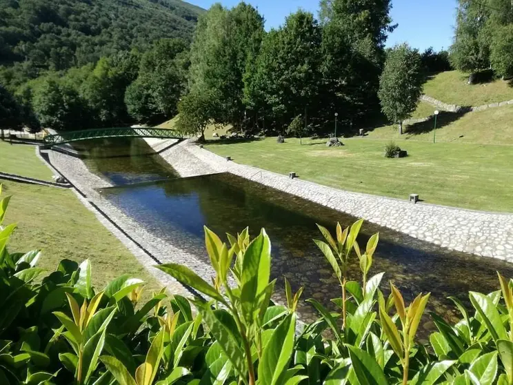 praia fluvial Vilari&ntilde;o Conso