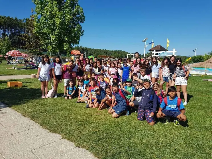 Nenos de Ver&iacute;n nunha das anteriores visitas &oacute; Naturewaterpark de Vila Real.