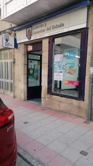 La administraci&oacute;n de loter&iacute;as n&uacute;mero 2 de Ver&iacute;n, ubicada en la avenida de Portugal.