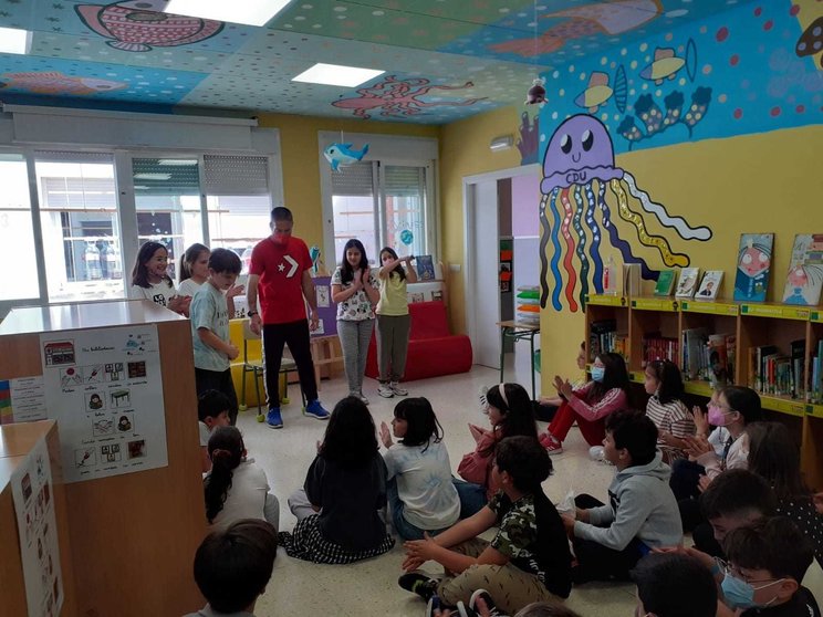 A biblioteca do CEIP Amaro Refojo acolle diversas actividades entre os seus alumnos.