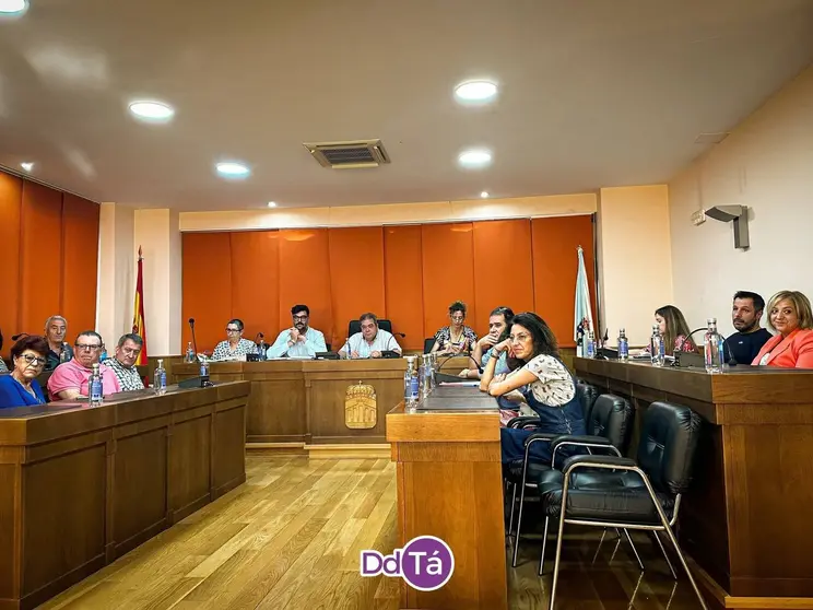 Pleno extraordinario do Concello de Ver&iacute;n, este venres 23 de xu&ntilde;o de 2023. | FOTO: Anabel Garc&iacute;a Sim&oacute;n.