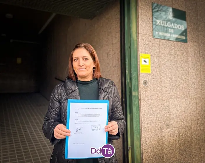 Eva P&eacute;rez Gamote, la alcaldesa de Vilardev&oacute;s, a la salida de la Junta Electoral de Zona. | FOTO: Anabel Garc&iacute;a Sim&oacute;n.