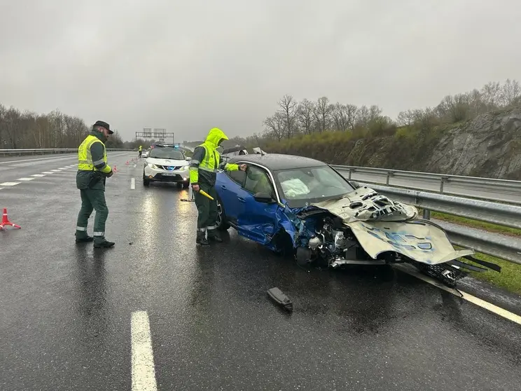 Estado en el que qued&oacute; el veh&iacute;culo accidentado en el t&eacute;rmino municipal de A Mezquita.