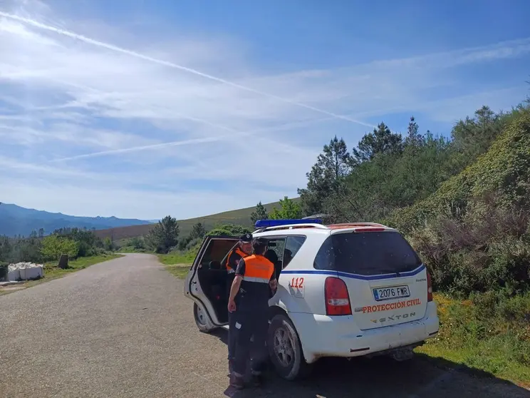 Varias agrupaciones de Protecci&oacute;n Civil de la comarca participan en la b&uacute;squeda.