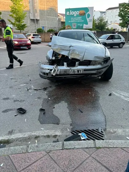 Uno de los veh&iacute;culos implicados en el siniestro de esta tarde en Ver&iacute;n.