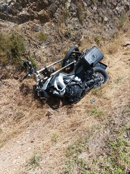 La motocicleta accidentada invadi&oacute; ligeramente el carril contrario, seg&uacute;n las primeras averiguaciones.