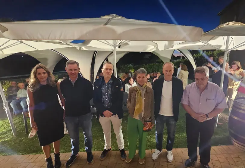 Representantes del PSOE en el acto   por la Sanidad P&uacute;blica en Ri&oacute;s.