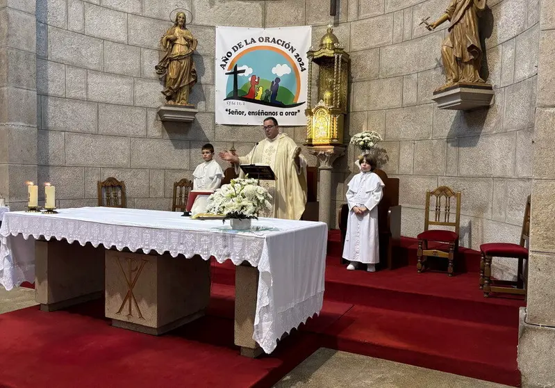 Jos&eacute; Antonio Rodr&iacute;guez Cabido, en la misa del d&iacute;a de Todos los Santos, ya en Xinzo.