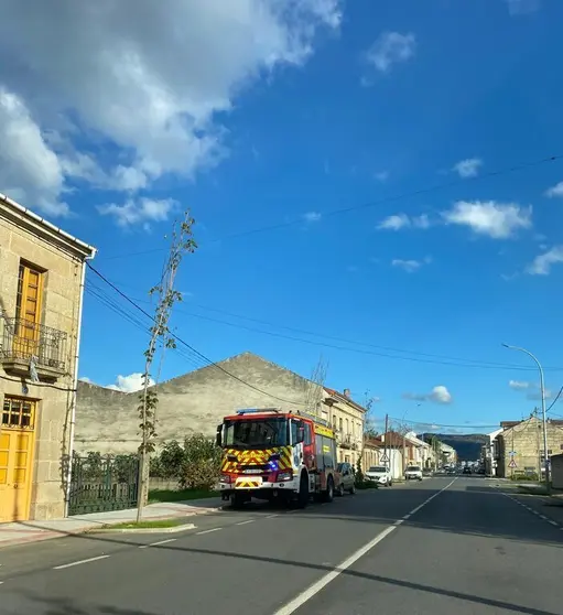 El incidente tuvo lugar en un bajo de la avenida de Ourense, en Pazos.