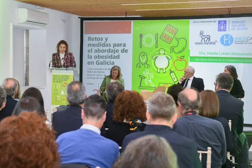20241113_Sanidade_InauguracionXOrnadaRetosoObesidadeSEDISA1 Natalia Lobato, secretaria xeral t&eacute;cnica conseller&iacute;a de sanidade