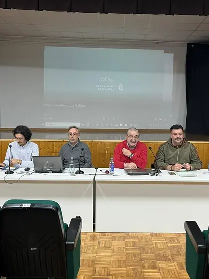 20250116 Chivite, escuela embajadora, Juan Carlos Francisco Rivera, Castor Gago e Diego Lourenzo conferencia (1)