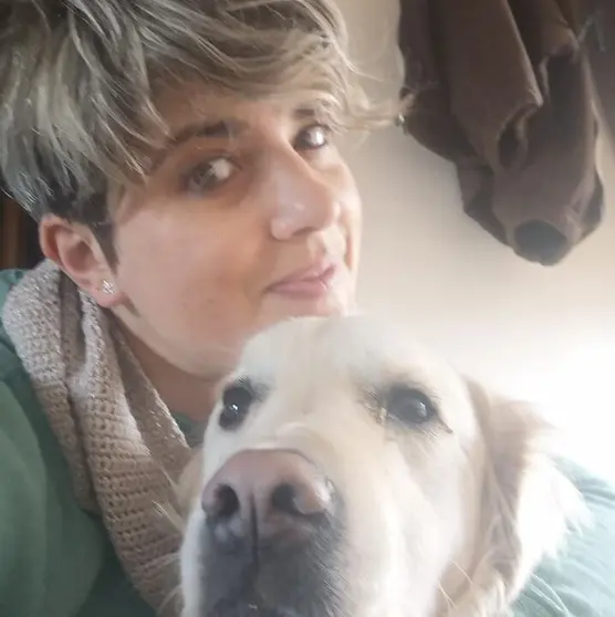 Soraya, co seu inseparable Goku.