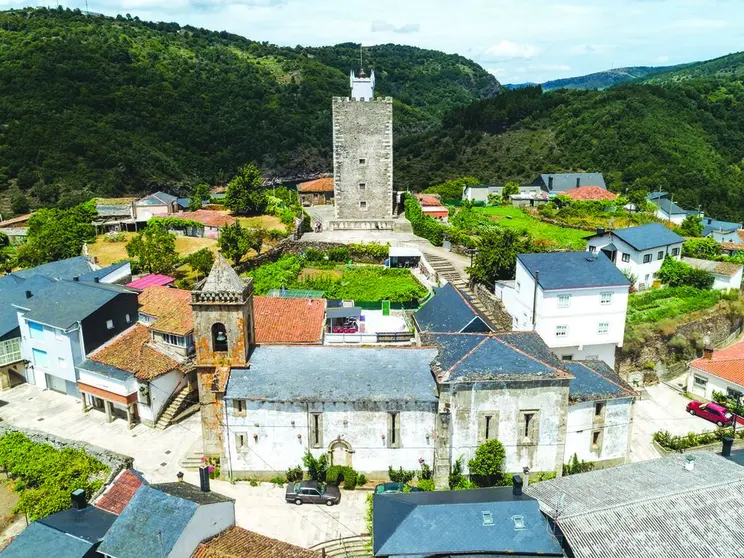 Viana do Bolo_torre da homenaxe_FOTO concello