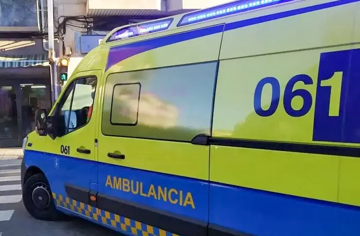 Ambulancia del Servicio de Emergencias.