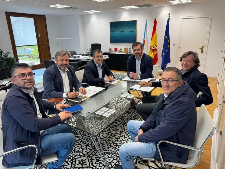 20250514 Reuni&oacute;n alcaldes Cualedro e Monterrei co conselleiro presidencia