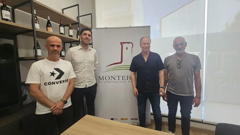 Reuni&oacute;n do PSdeG-PSOE de Ourense coa D.O. Monterrei.