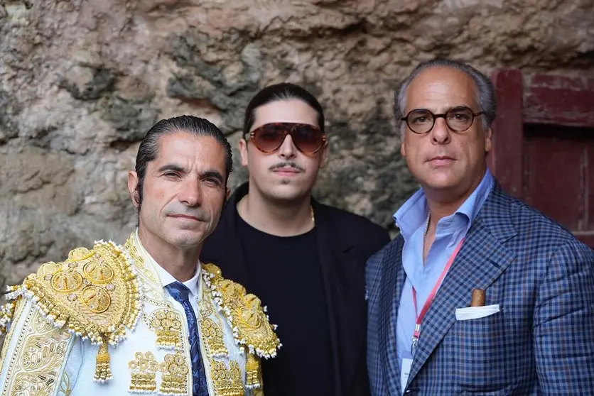 El torero malague&ntilde;o Javier Conde, con el empresario Francisco D'Agostino.