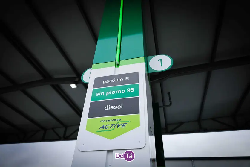 El precio de los carburantes bajar&aacute; en cuanto entre en vigor el decreto aprobado hoy. | FOTO: Anabel G. Sim&oacute;n.