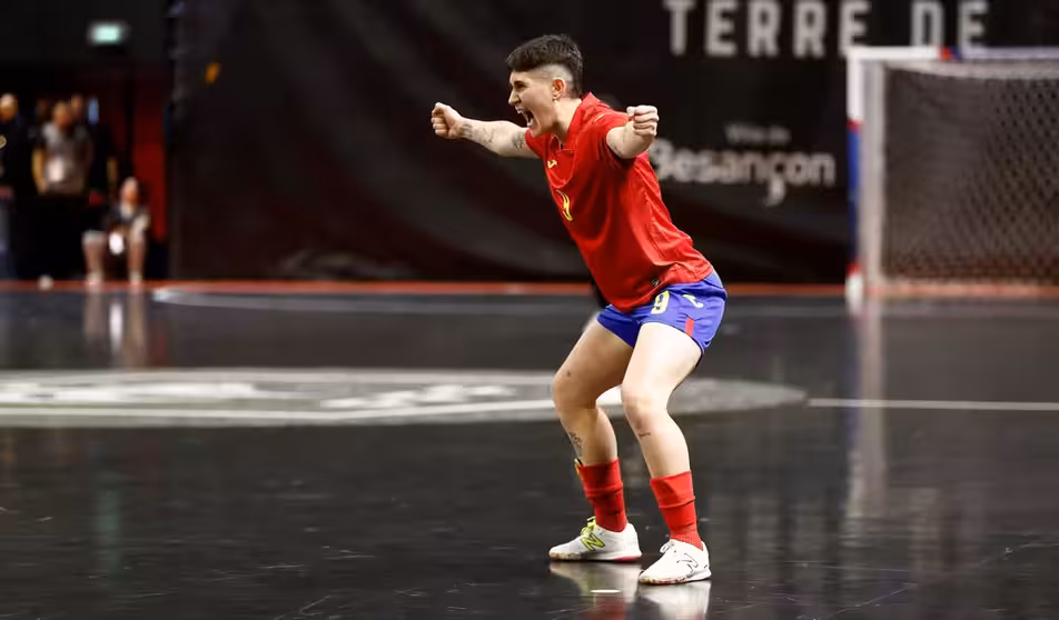 Ant&iacute;a P&eacute;rez, en una de las celebraciones con la selecci&oacute;n nacional de f&uacute;tbol sala femenino. | FOTO: FIFA.