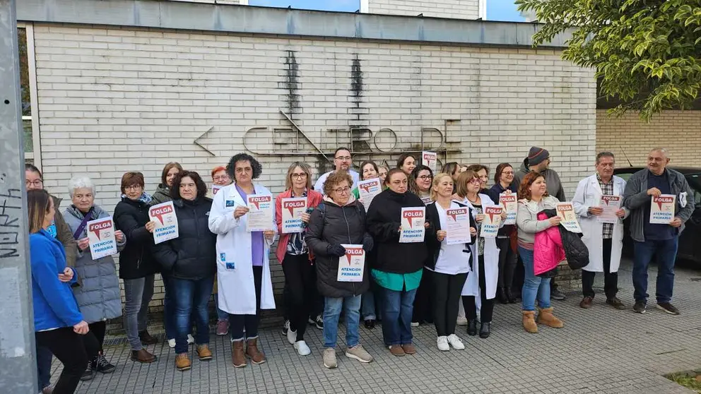 Imagen del par&oacute;n a las entrada del Centro de Salud.
