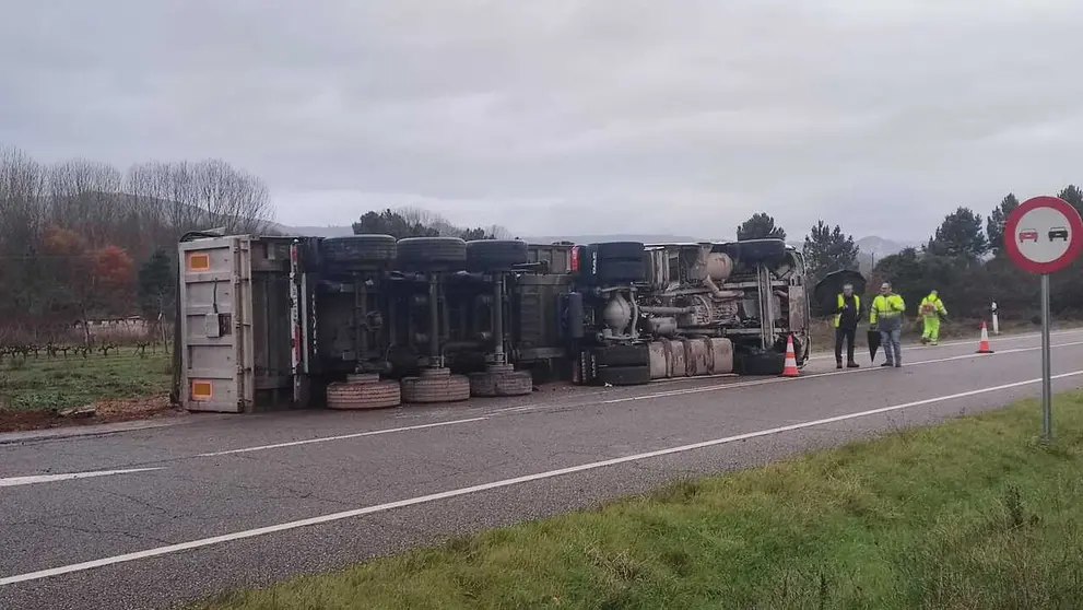 Accidente en la N-535 sentido Ver&iacute;n.