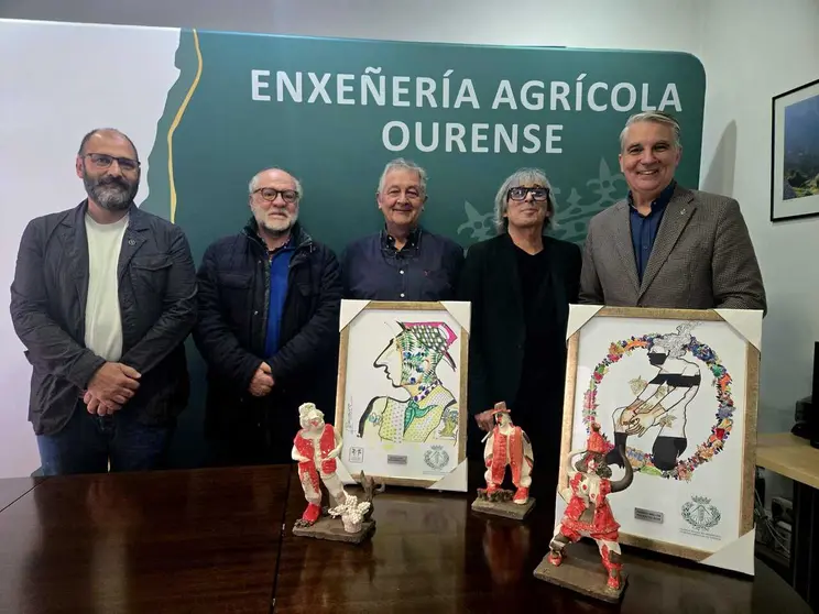 Momento en que se dieron a conocer las piezas &uacute;nicas de cer&aacute;mica dise&ntilde;adas para distinguir a Hortover&iacute;n y Aceites Abril en esta edici&oacute;n.