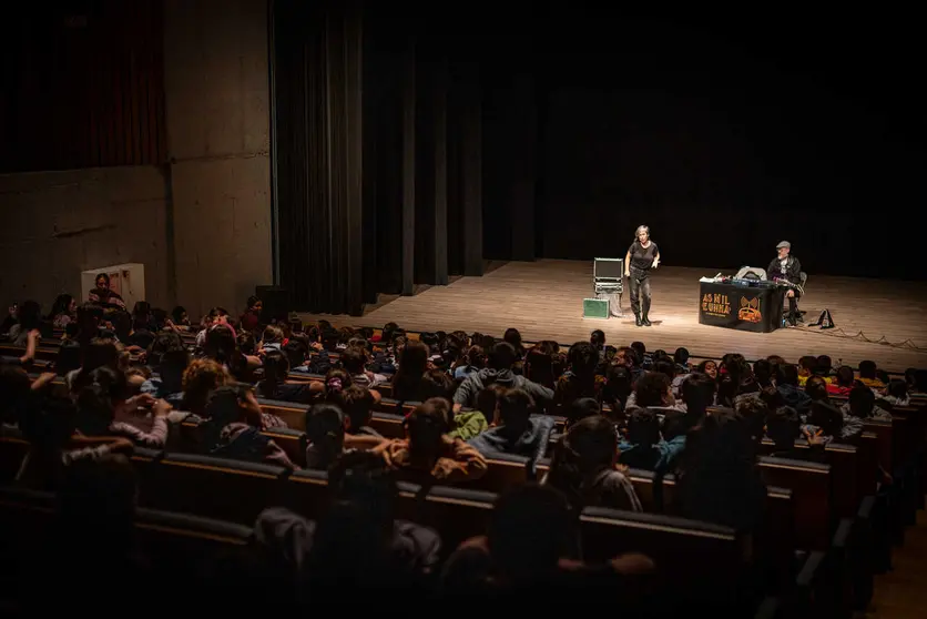 M&aacute;s de 230 escolares participaron en la actividad celebrada en el Auditorio Municipal de Ver&iacute;n.