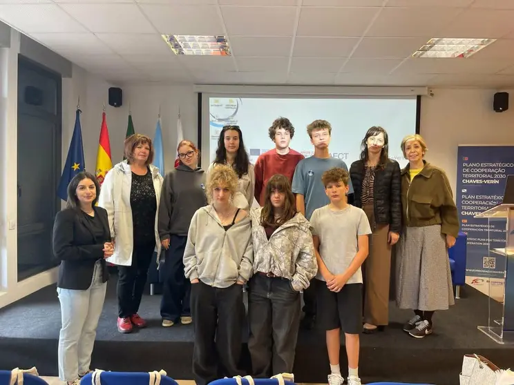 El grupo de estudiantes conoci&oacute; los proyectos de cooperaci&oacute;n transfronteriza impulsados desde Ver&iacute;n y Chaves.