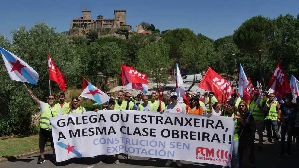 La movilizaci&oacute;n se desarroll&oacute; durante aproximadamente una hora y media en el recinto de las obras.